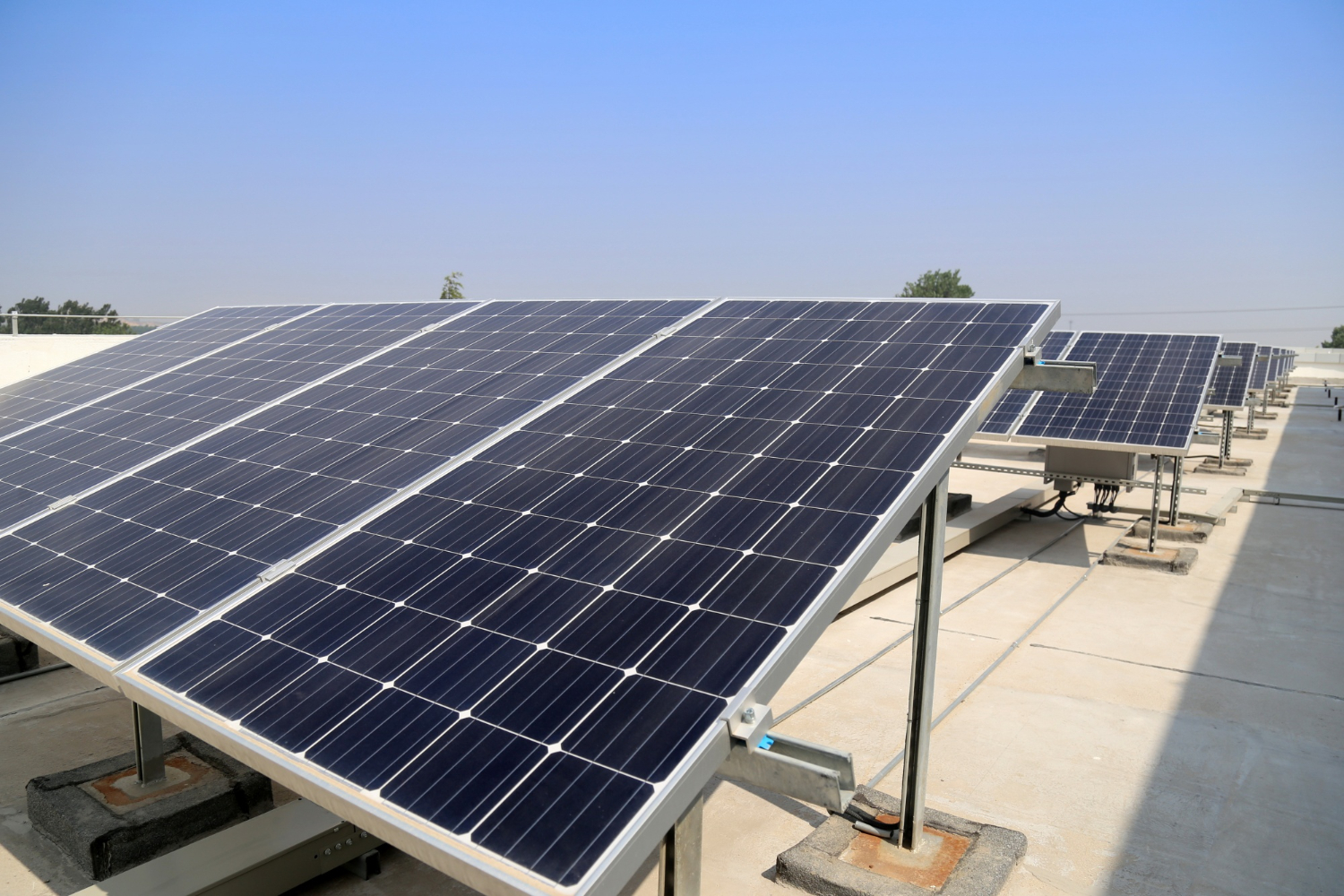 Panneaux photovoltaïques et solaires Panneaux photovoltaïques et solaires